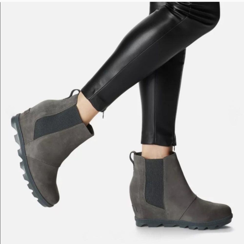 Sorel Gray Joan Of Artic Chelsea Wedge Ankle Boots Size 10
